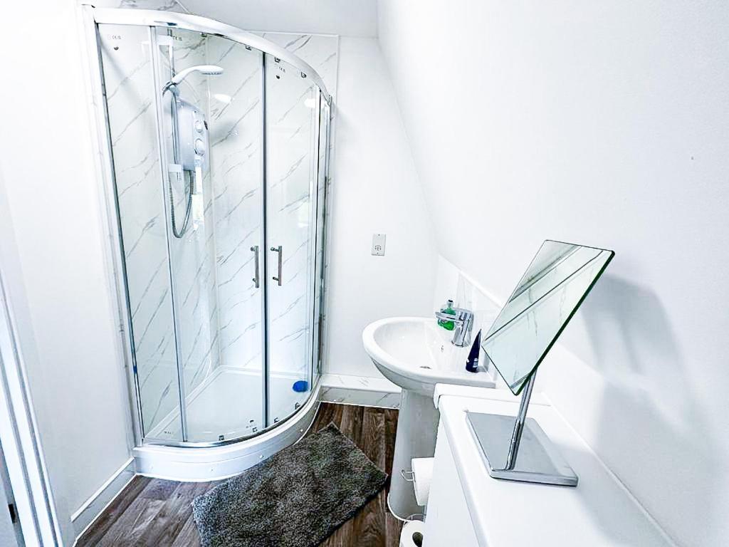 Lovely Studio Apartment Maidstone Eksteriør billede